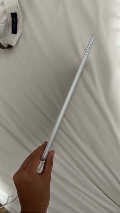 iPad 10.2" (7th Generation) 32 GB Gray Silver63825536003459122