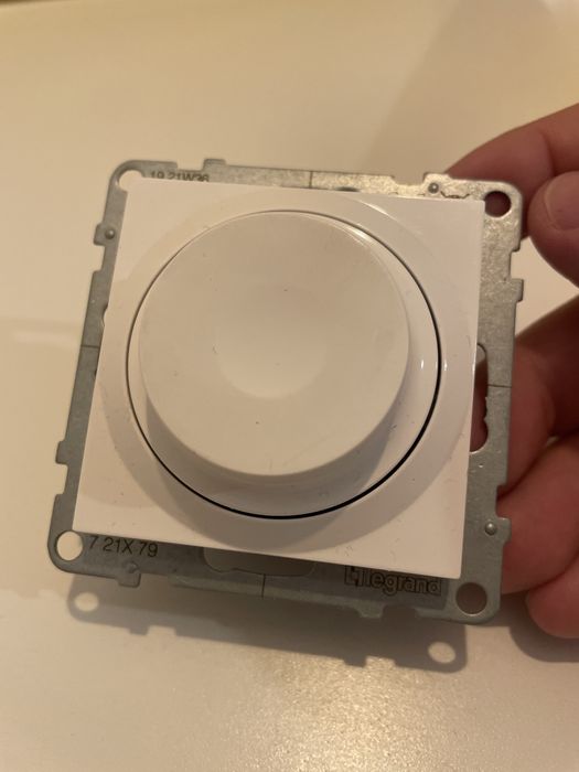 Variador de luz Legrand Suno