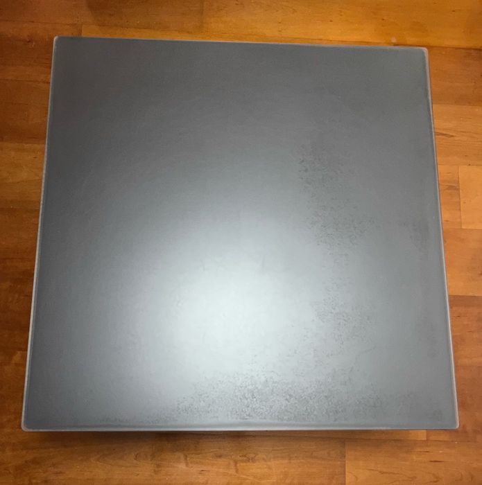 Sofás em couro com mesa de centro