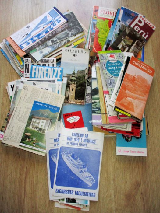 Conjunto de Brochuras e Guias de Viagem Turismo Mapas Cruzeiros Coleção Herdada