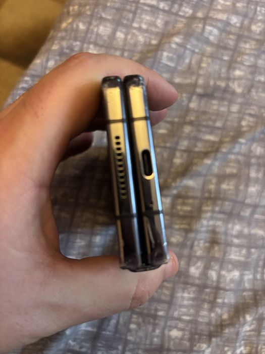 Samsung Fold 4 запчастини