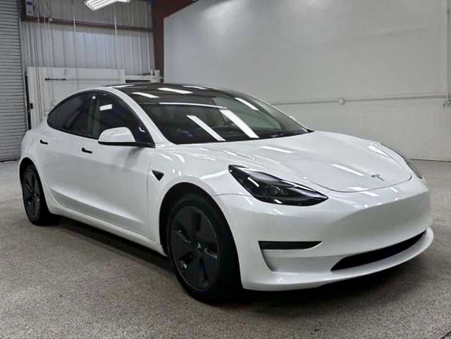 Tesla Model 3 2021