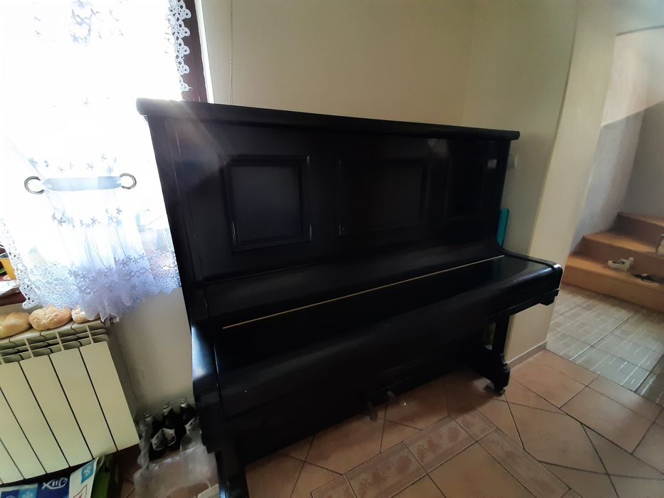 Pianino O.Heinrichsdorff. Danzig