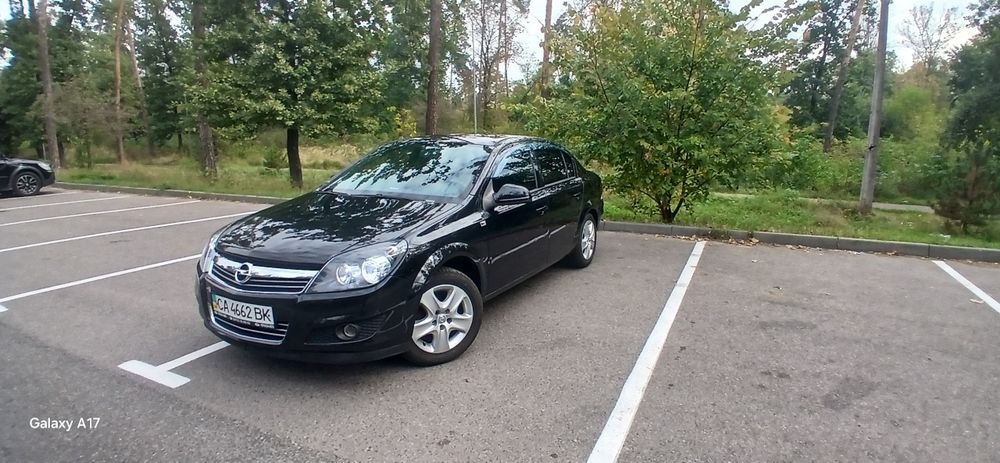 автомобіль Opel Astra