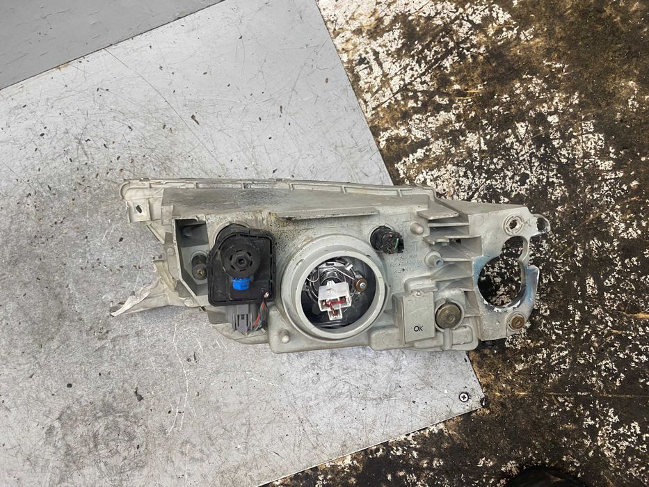 Mazda Premacy Lampa Lewa Przednia Lewy Przód LP