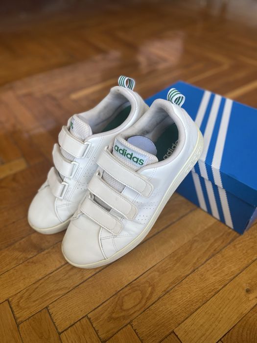 Кросівки Adidas !