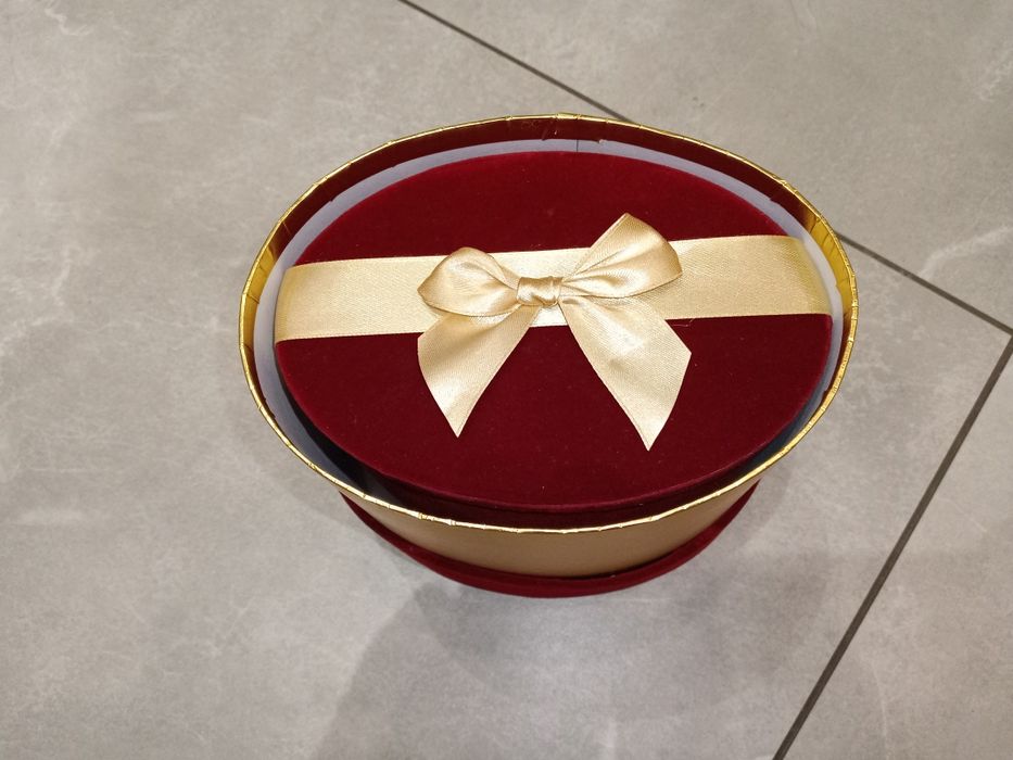 Zestaw welurowych pudełek bordowych na prezent B11002