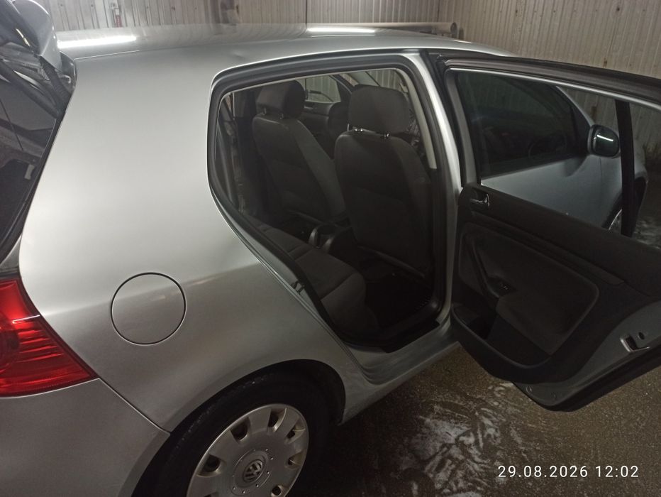 Продам Volkswagen Golf 5.