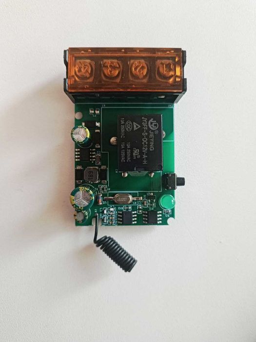 Універсальне радіореле 433 MHz , 220В , 10А