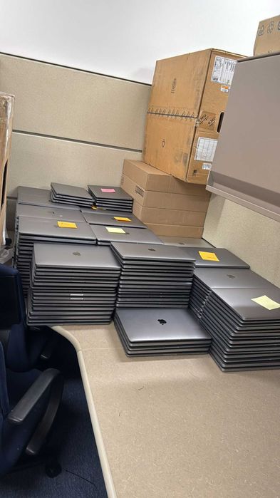 LOT MacBook Air 13" 2020 MGN63 M1 / 8 GB / 256gb SSD