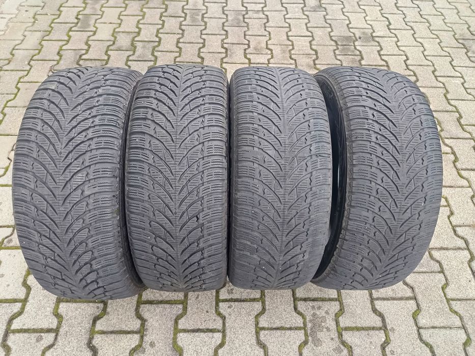Nokian 235 55 R18 SUV komplet
