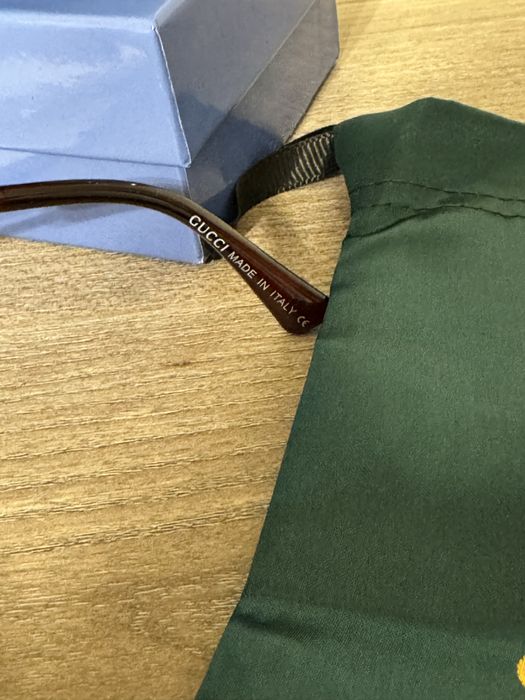 Сонцезахисні окуляри Gucci