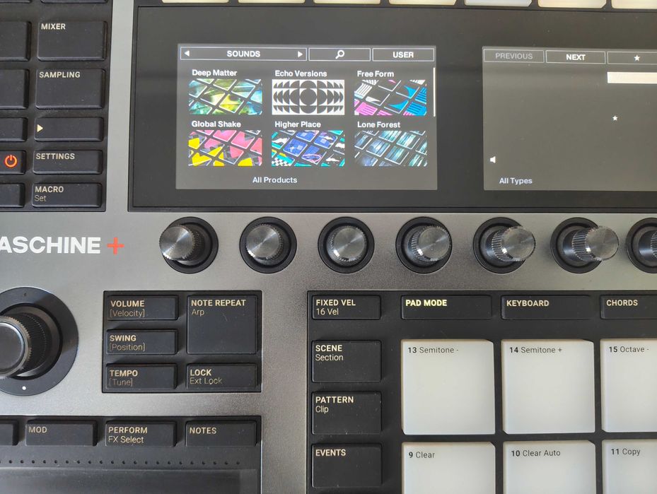 Maschine Plus + 22 Expansions + Maschine 3 Update + Transport Case