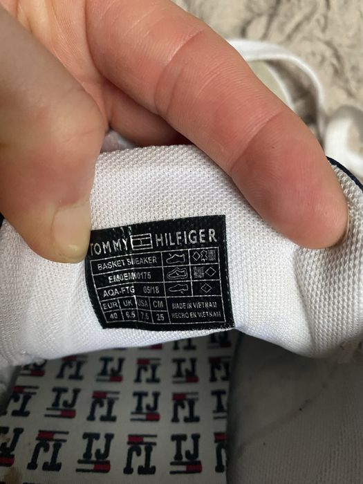 Buty sportowe dla chłopaka Tommy Hilfiger 40