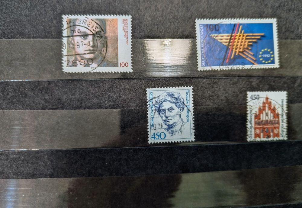 Niemieckie znaczki stemplowane z rocznika 1992