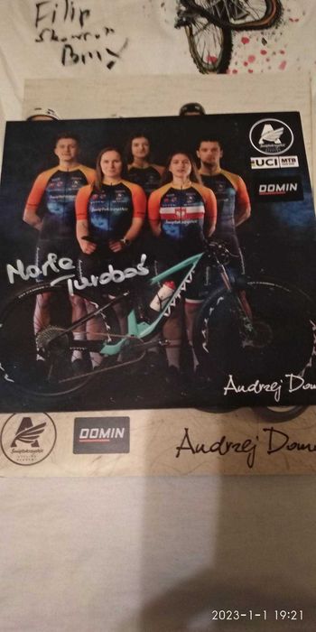 Koszulka z autografami + zdjęcia
