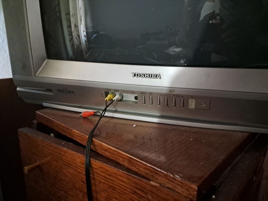Телевизор toshiba bomba