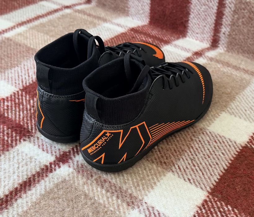 (Оригінал) сороконіжки,футзалки Nike MercurialX SuperflyX 6, розмір 37