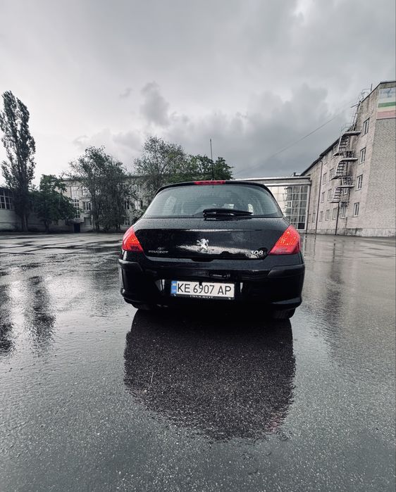 Peugeot 308 2008 року