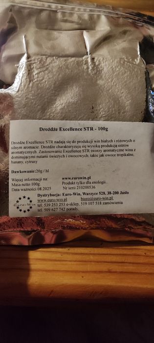 Drożdże winiarskie