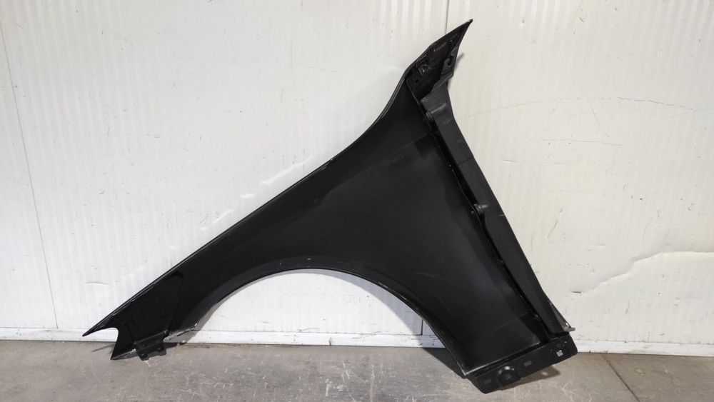 GUARDA-LAMAS FRENTE DIREITO MERCEDES CLASE S (W222) LIM. S 350 BLUETEC (222.032)