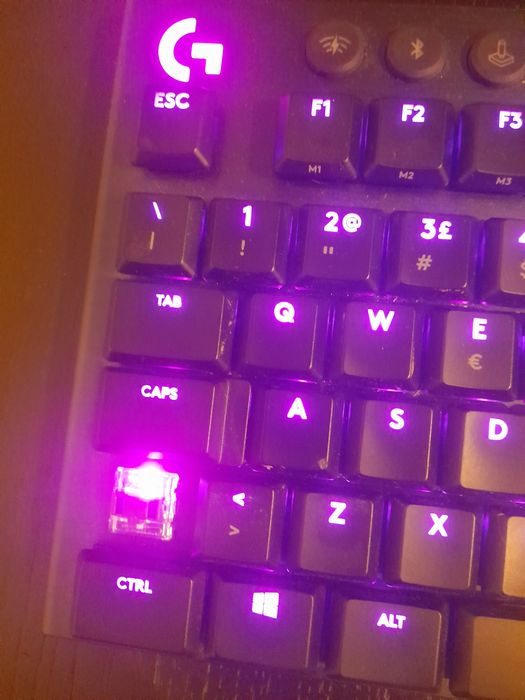 Logitech  G915 TKL