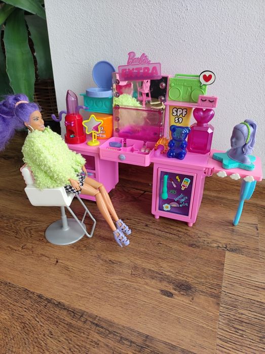 Barbie Extra salon kosmetyczny fryzjerski