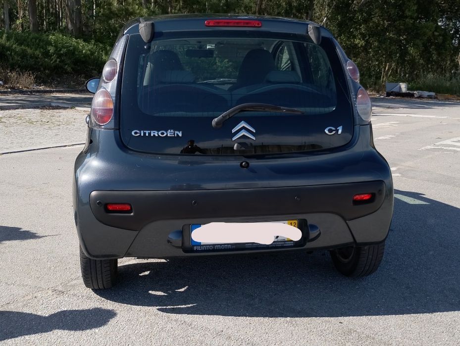 Citroën C1 com poucos km 2012