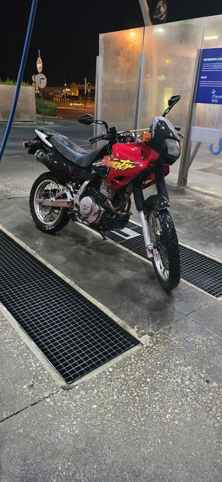 Honda dominator nx 650