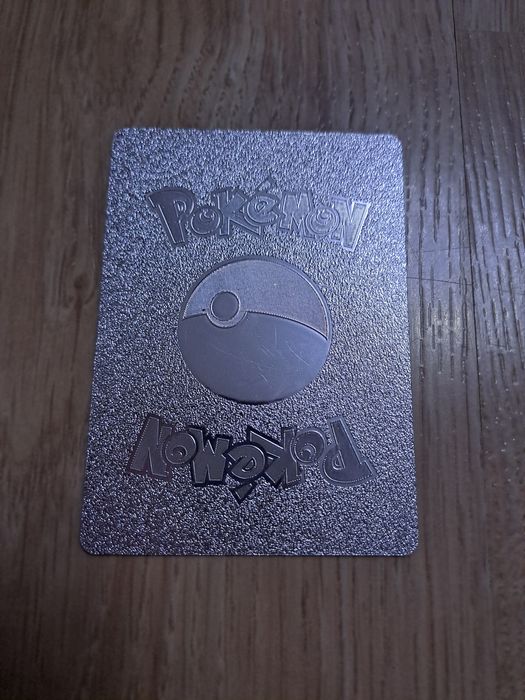 Srebrna karta pokemon Toxtricity, Vmax