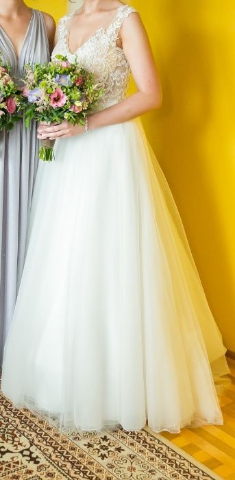 Sprzedam suknię ślubną Marki HERM'S rozm. 38/40