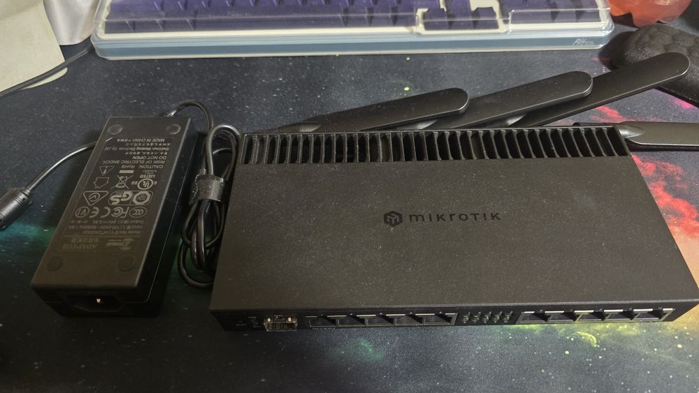 Mikrotik wifi5 AC router RB4011iGS+5HacQ2HnD-IN