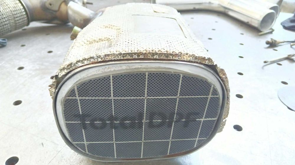 Wymiana wkładu filtra DPF BMW  X3,X5 ,7  ,  8581854  SILNIK 3,0 B57