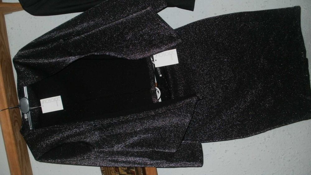 Kostiumy damskie 5 kpl –żakiet+ spódnica/ spodnie - S/M, np. Quiosque