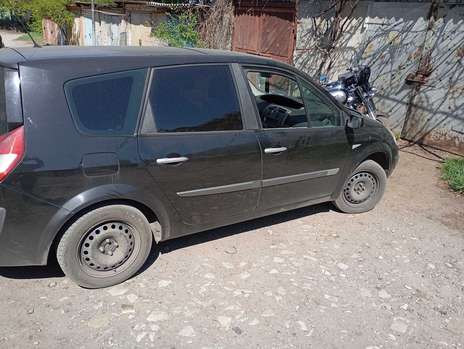 Разбираю Рено Гранд сценик