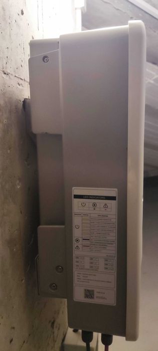 Inversor de rede 8000W Goodwe Serie SDT G2 GW8KT-DT