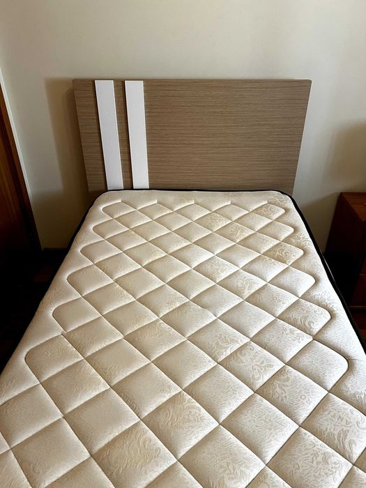Conjunto de 2 Camas de Solteiro