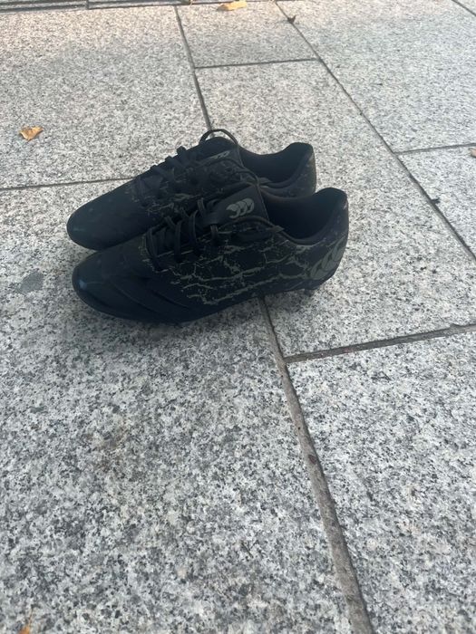 Buty piłkarskie dziecięce
