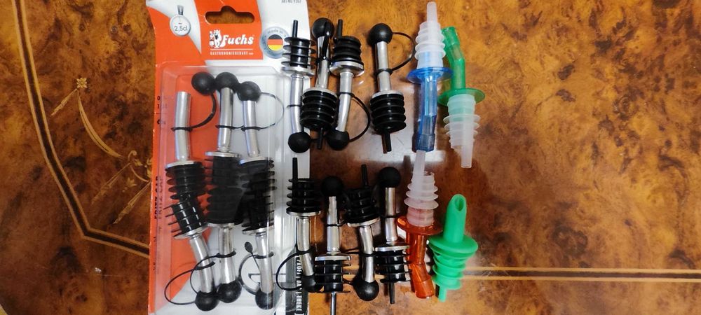 Набор барных пробок дозаторов Гейзер (Германия).