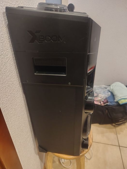 Продам  колонку X boom LG