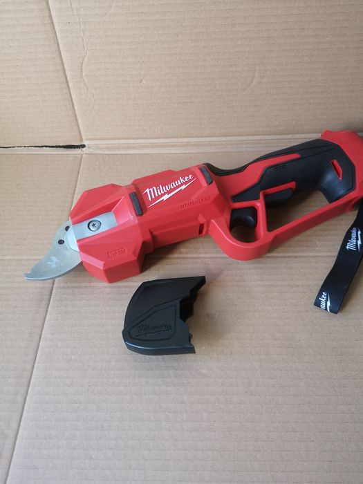 Milwaukee m12 BLPRS sekator elektryczny nożyce akku 12v body nowe