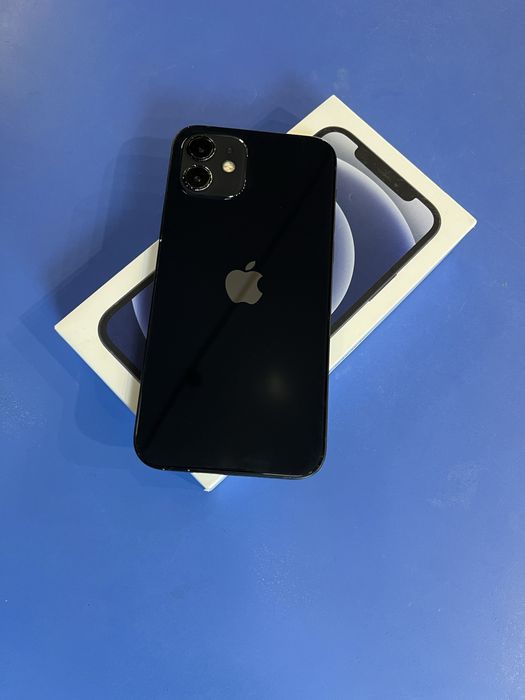 Продам Iphone 12