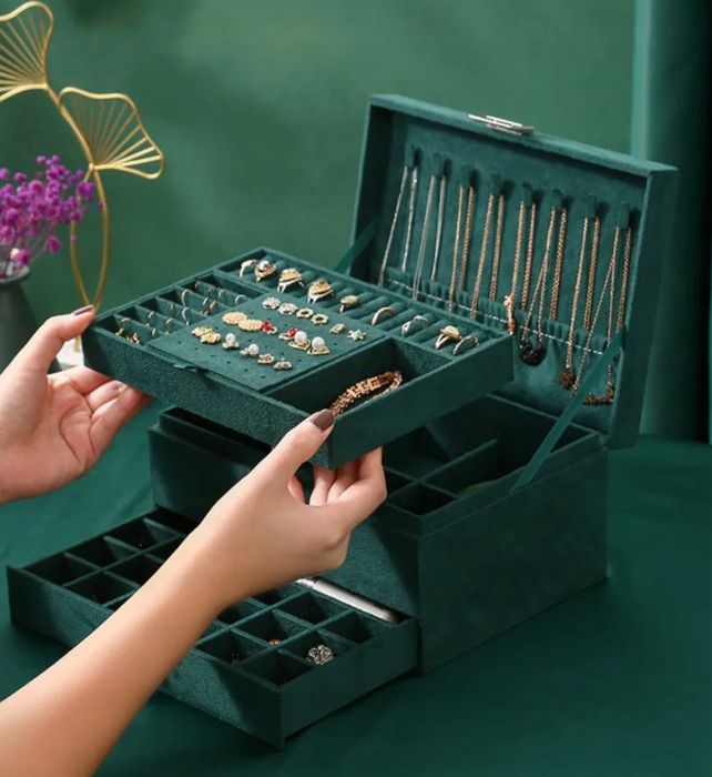 Ekskluzywna szkatułka na biżuterię pojemny kuferek elegancki