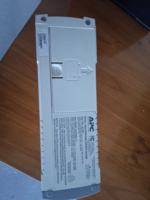 APC Back-UPS CS350