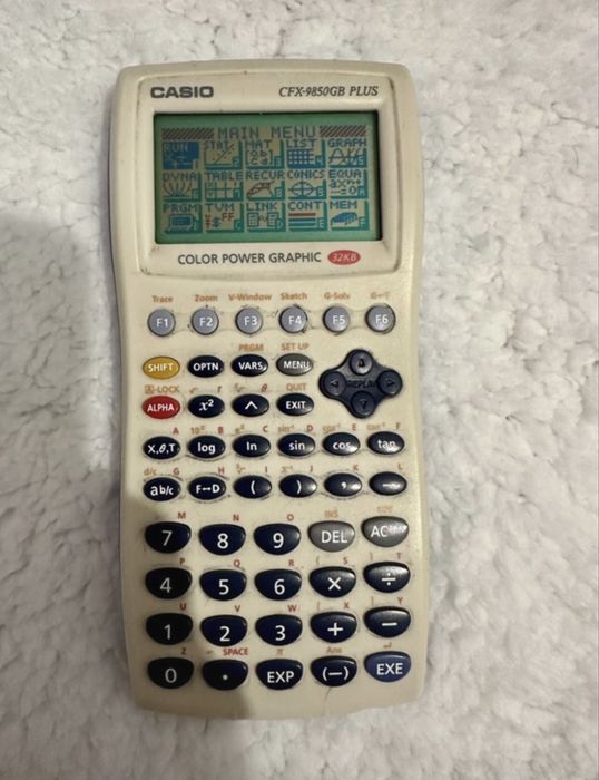 Calculadora Casio CFX 9850gb