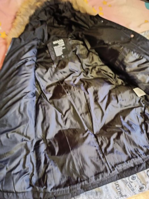Продам зимову куртку с натуральним хутром