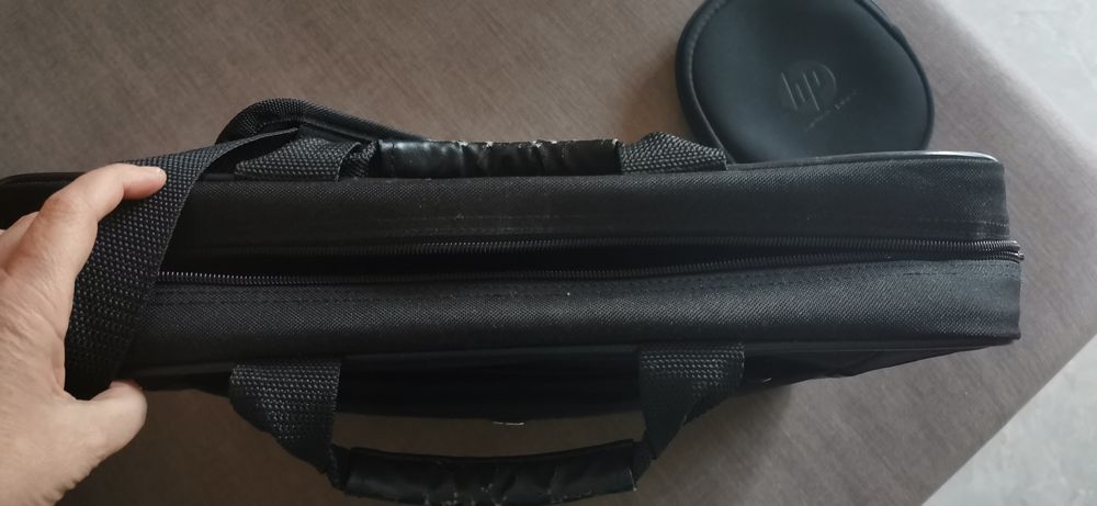 Mala para portátil + bolsa auriculares HP