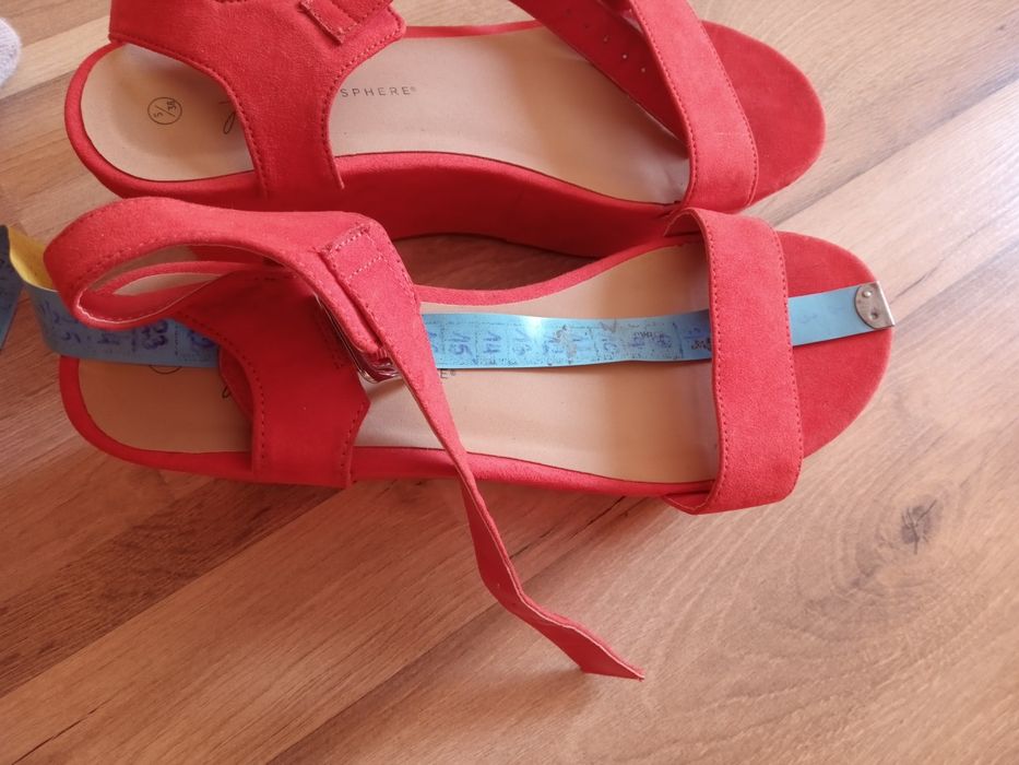 Sandały na koturnie Atmosphere