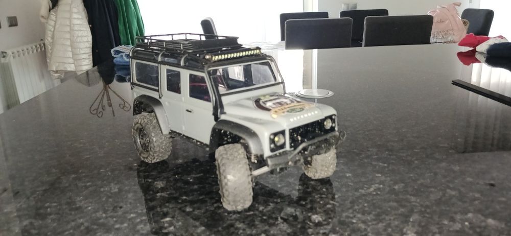 Rc 1/18 traxxas defender