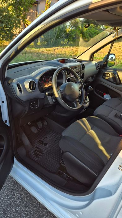 Sprzedam Peugeot Partner 2017 1.6hdi 75km